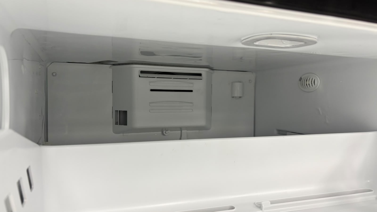 Used GE 30” French Door Refrigerator GNE21DYRBKFS For Sale Used GE 30” French Door Refrigerator GNE21DYRBKFS For Sale