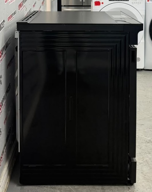 Open Box Samsung 30” Slide-In Induction Stove NSI6DG9900SRAC For Sale Open Box Samsung 30” Slide-In Induction Stove NSI6DG9900SRAC For Sale