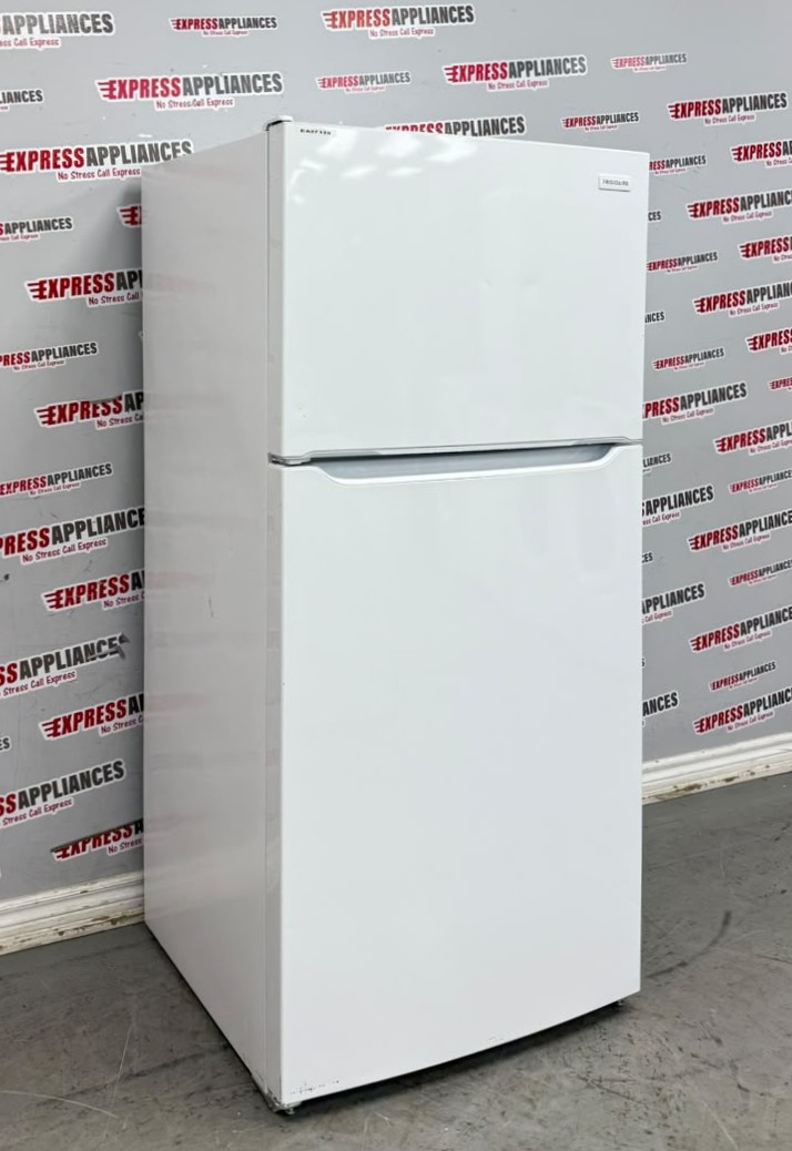 Used Frigidaire 30" Top Freezer Refrigerator FFTR2045VW3 For Sale Used Frigidaire 30" Top Freezer Refrigerator FFTR2045VW3 For Sale