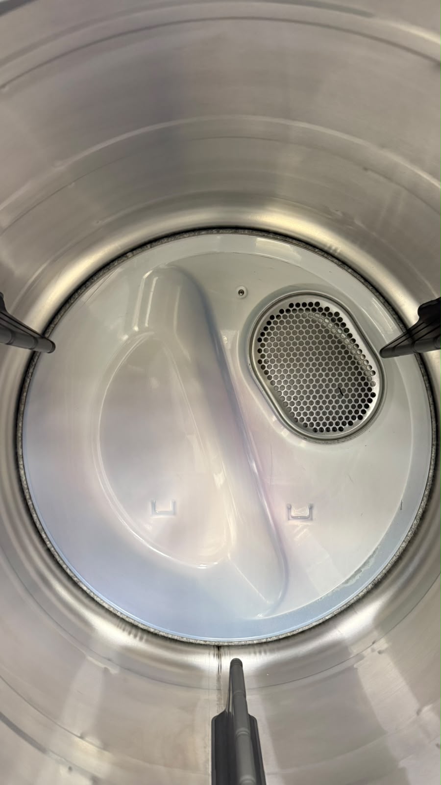 Used Samsung 27” Electric Dryer DV45H7200EW/AC For Sale Used Samsung 27” Electric Dryer DV45H7200EW/AC For Sale