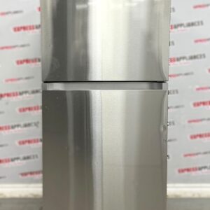 Used Samsung 29” Top Freezer Refrigerator RT18M6114SR For Sale