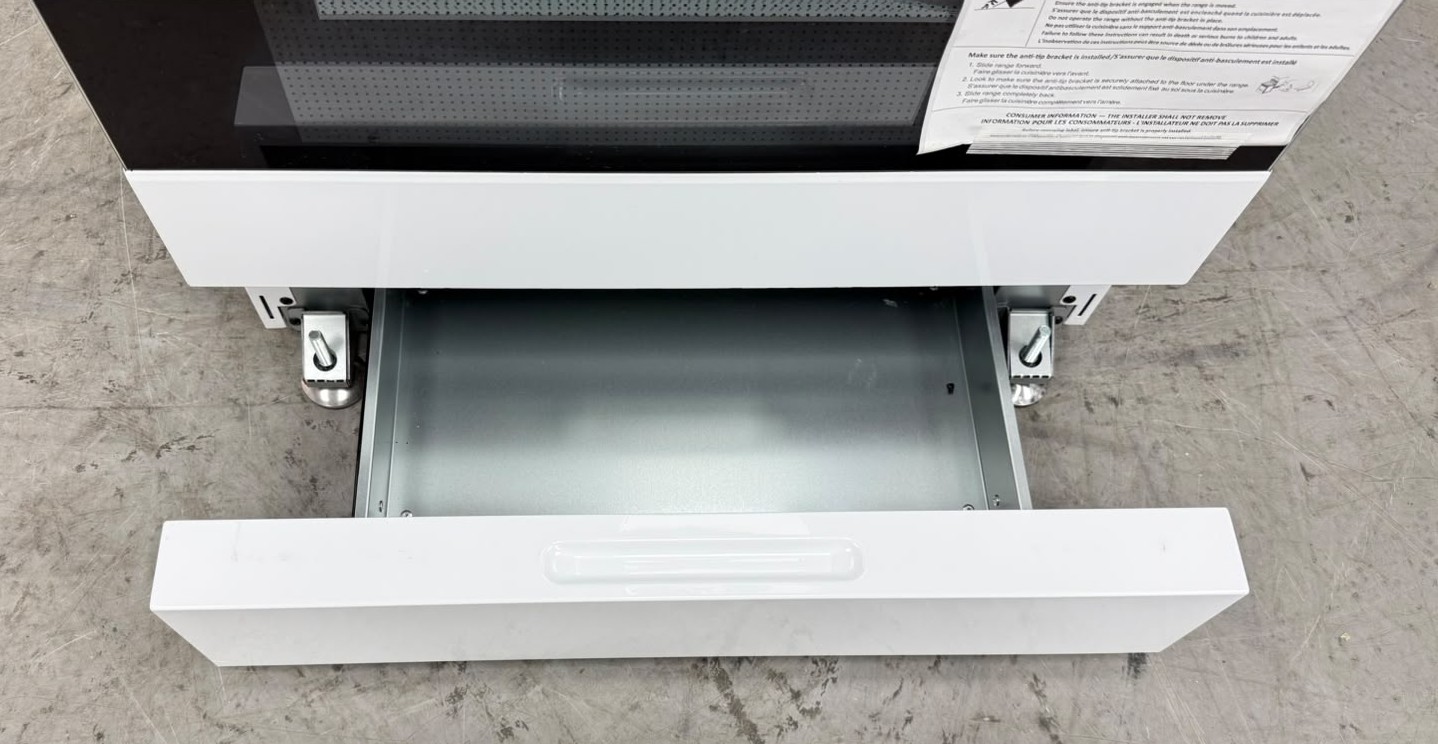 Open Box Element 24” Slide-In Coil Stove EECR24MEW-CA SKU: EAD27337 For Sale Open Box Element 24” Slide-In Coil Stove EECR24MEW-CA SKU: EAD27337 For Sale