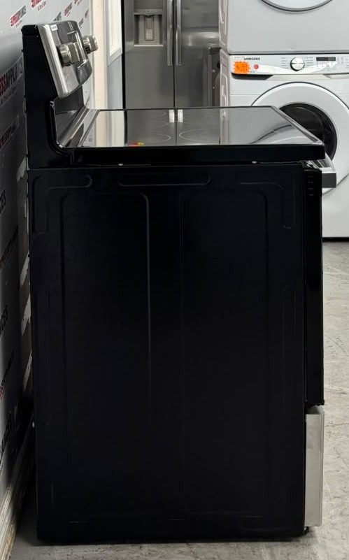 Open Box GE 30” Freestanding Glass Top Stove JCB840ST3SS For Sale Open Box GE 30” Freestanding Glass Top Stove JCB840ST3SS For Sale