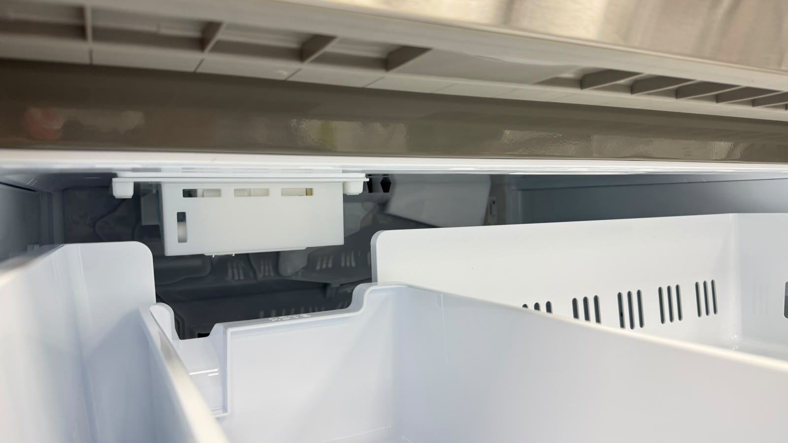 Open Box LG 36” French Door Refrigerator LF30S8210S/02 SKU: EAC27474 For Sale Open Box LG 36” French Door Refrigerator LF30S8210S/02 SKU: EAC27474 For Sale