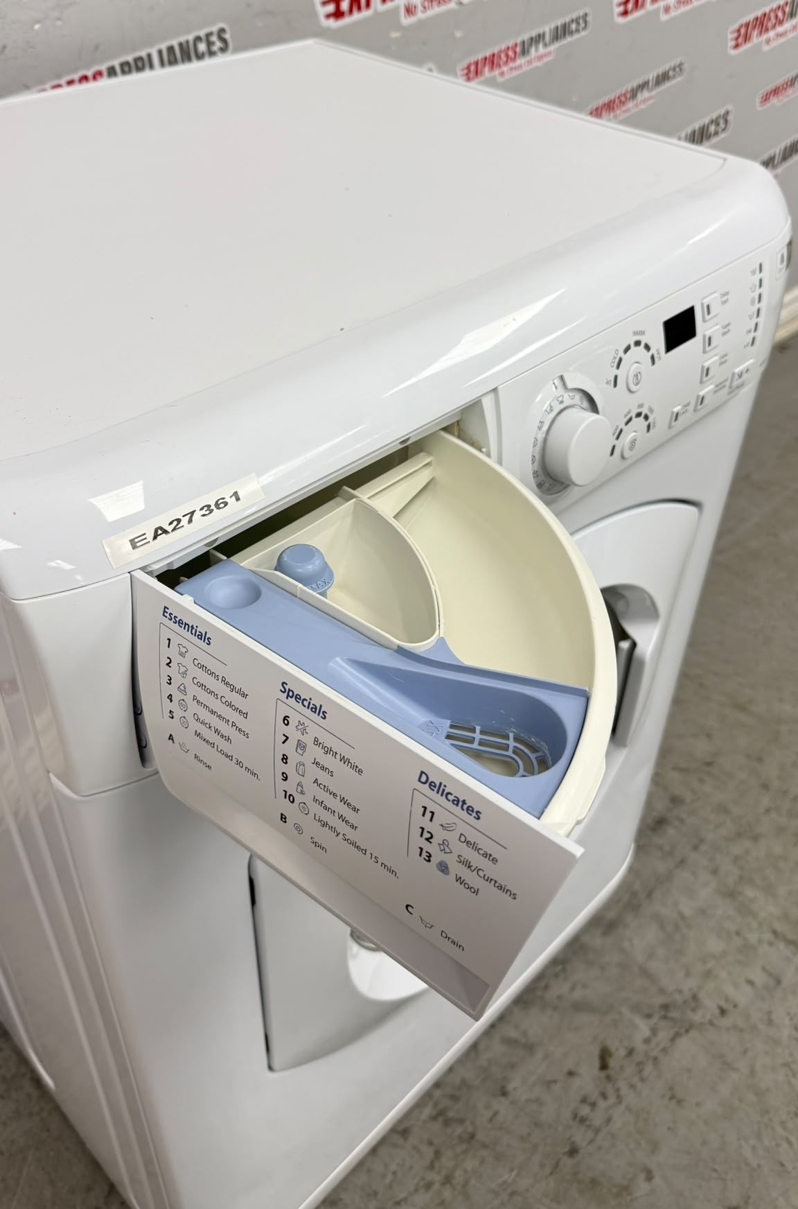 Used Ariston 24” Front Load Washing Machine ARWXF129WNA For Sale Used Ariston 24” Front Load Washing Machine ARWXF129WNA For Sale