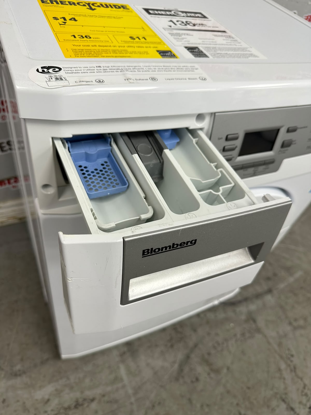 Used Blomberg 24" Front Load Washing Machine WM77110NBL01 For Sale Used Blomberg 24" Front Load Washing Machine WM77110NBL01 For Sale