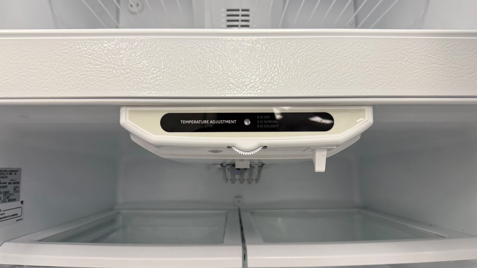 Used GE 30” Top Freezer Refrigerator GTRC0KBZARWW For Sale Used GE 30” Top Freezer Refrigerator GTRC0KBZARWW For Sale