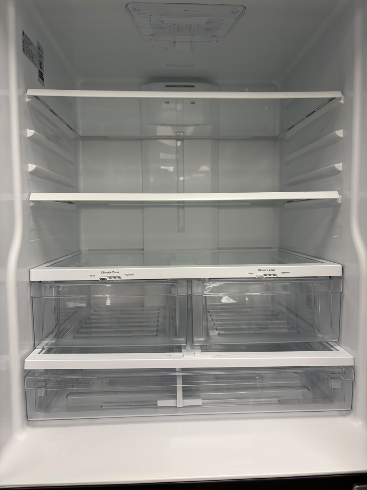 Open Box GE 33” French Door Refrigerator GNE25DYRLKFS For Sale Open Box GE 33” French Door Refrigerator GNE25DYRLKFS For Sale