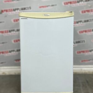 Used Danby 20.5” Mini Fridge Refrigerator DCR122WDD For Sale Used Danby 20.5” Mini Fridge Refrigerator DCR122WDD For Sale