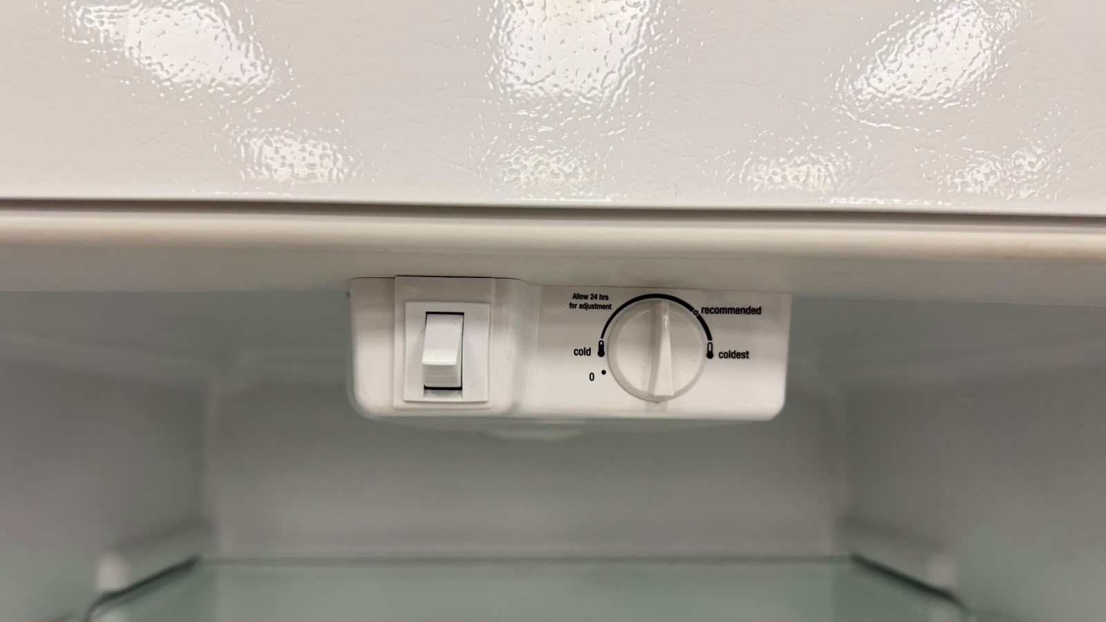 Used Frigidaire 30" Top Freezer Refrigerator FFHT1821TW1 For Sale Used Frigidaire 30" Top Freezer Refrigerator FFHT1821TW1 For Sale