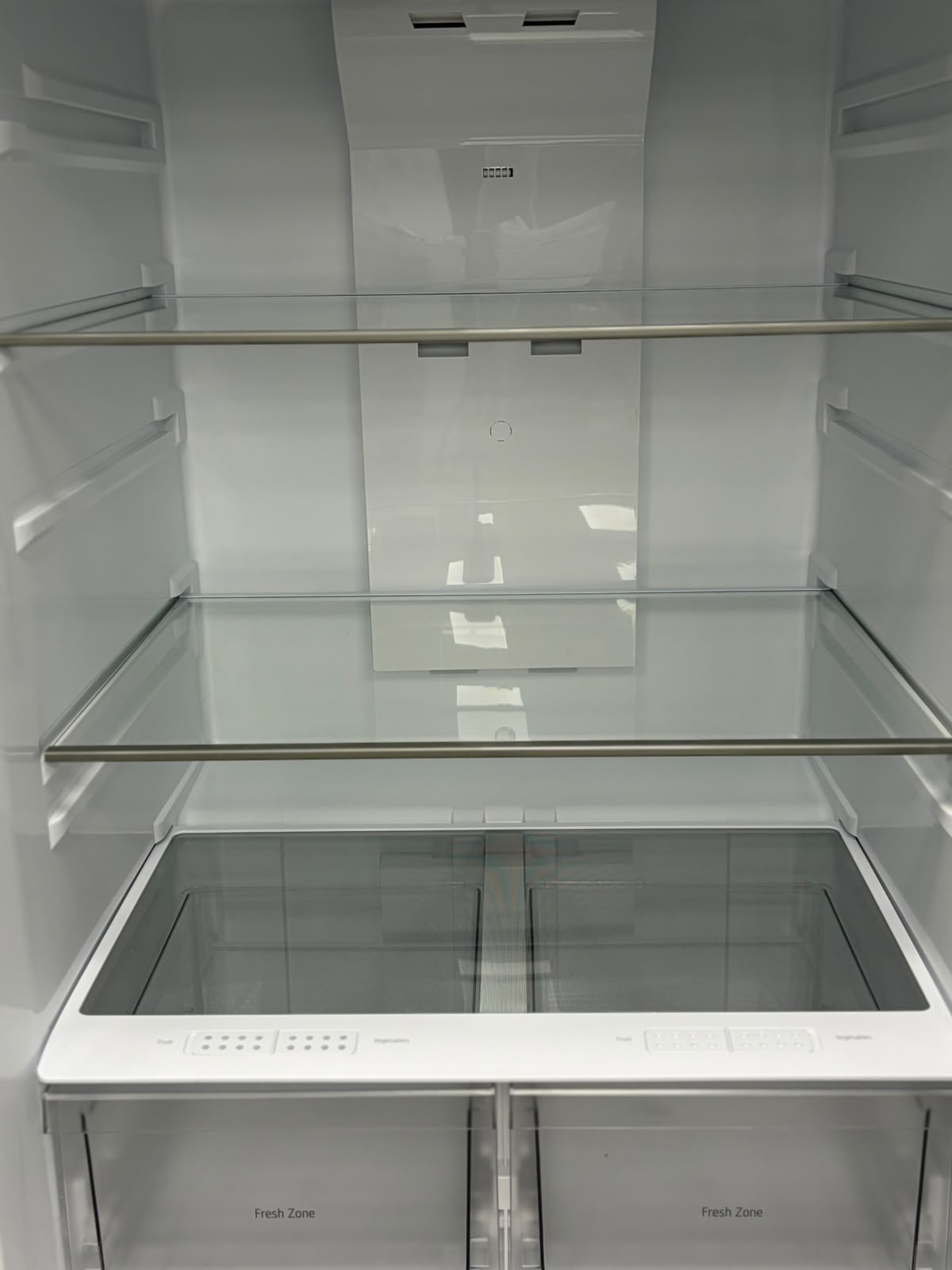 Open Box LG 30” Top Freezer Refrigerator LT18SO000V For Sale Open Box LG 30” Top Freezer Refrigerator LT18SO000V For Sale