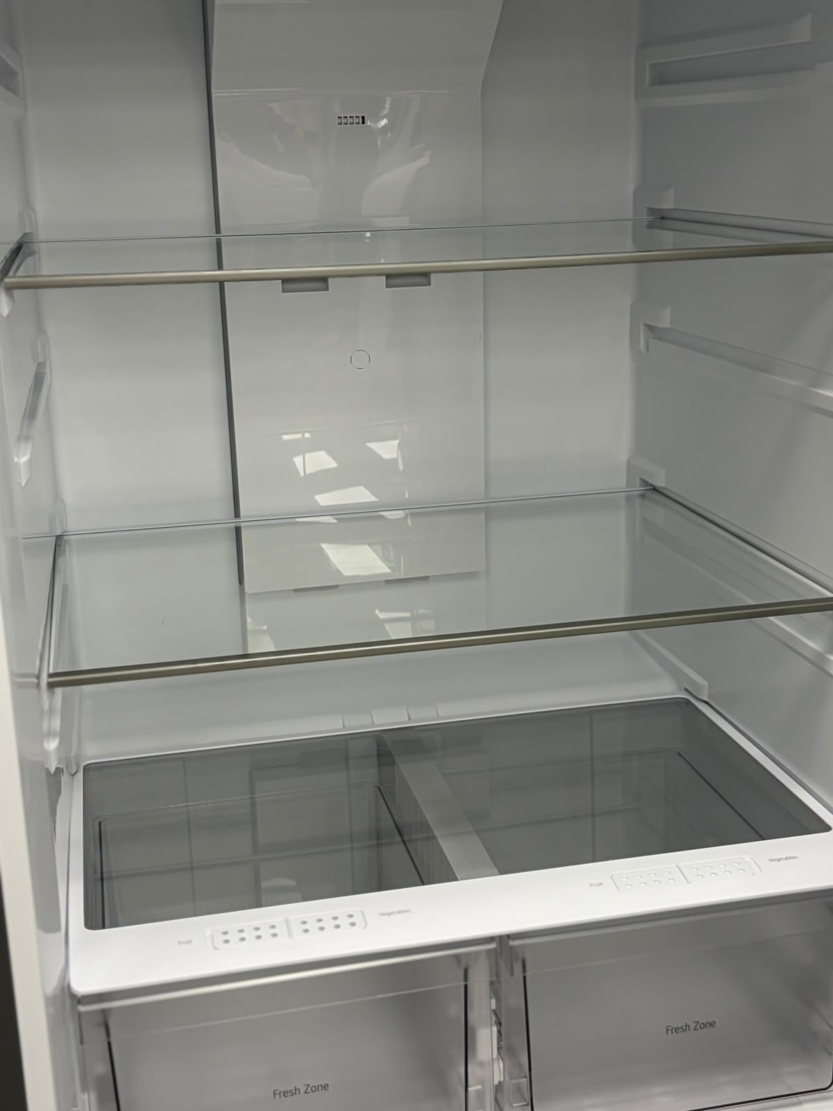 Open Box LG 30” Top Freezer Refrigerator LT18SO000V For Sale Open Box LG 30” Top Freezer Refrigerator LT18SO000V For Sale