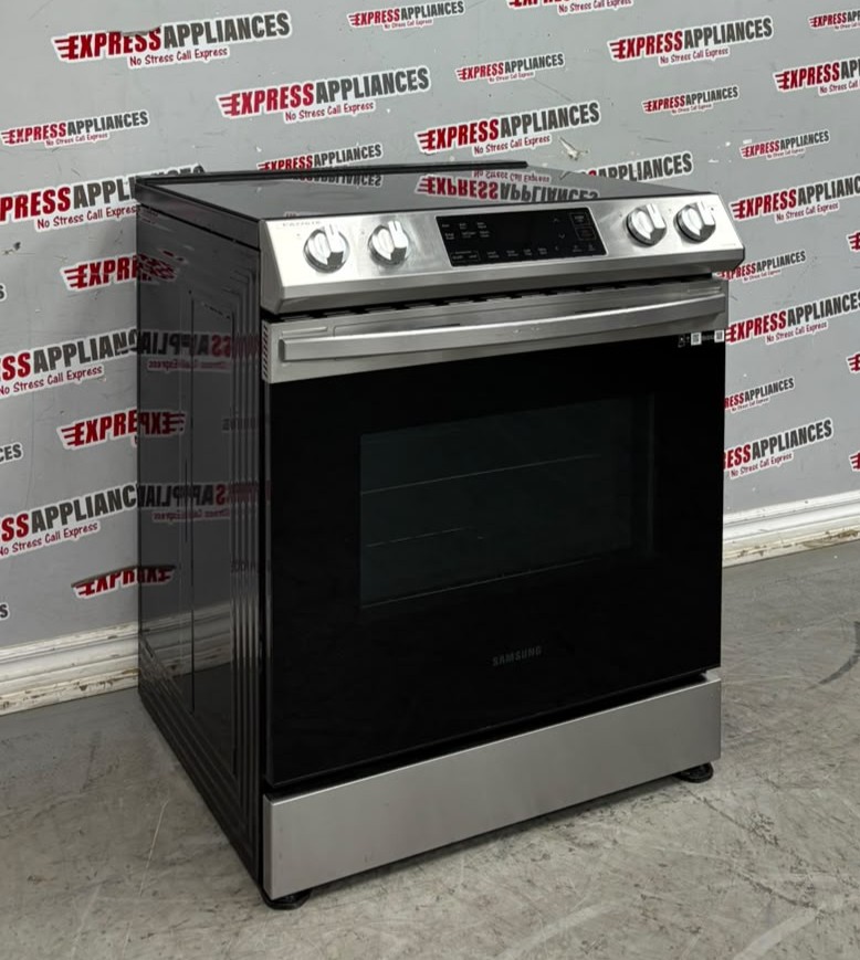 Used Samsung 30” Slide-In Glass Top Stove NE63T8111SS/AC For Sale Used Samsung 30” Slide-In Glass Top Stove NE63T8111SS/AC For Sale