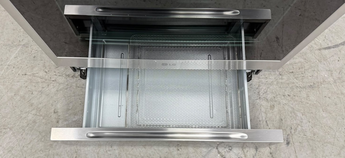 Open Box LG 30'' Slide-In Induction Stove LSIL6334XE/01 For Sale Open Box LG 30'' Slide-In Induction Stove LSIL6334XE/01 For Sale