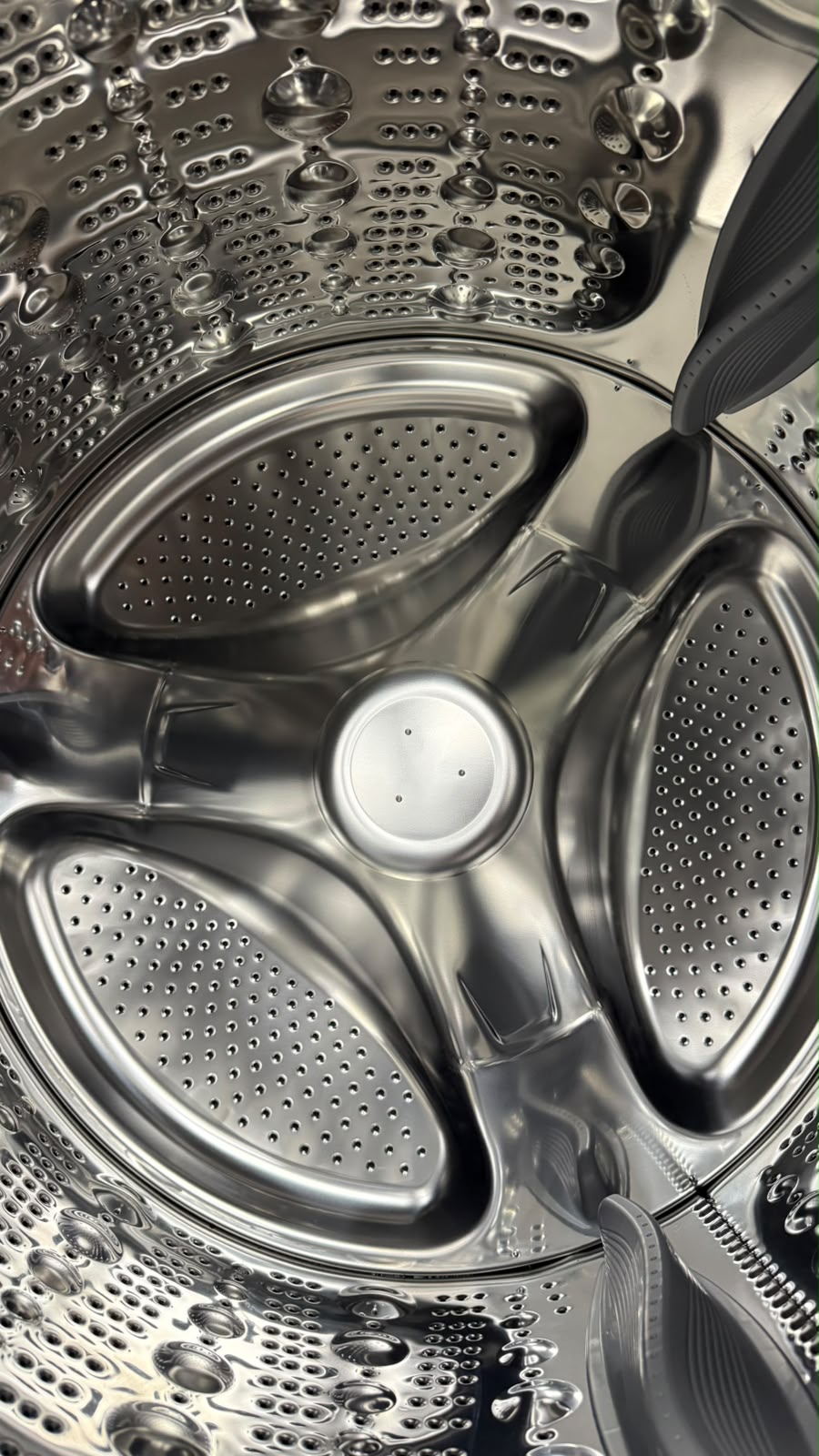 Open Box LG 29'' Front Load Washer and Electric Dryer Stackable Set WM8900HBA DLEX8900B For Sale Open Box LG 29'' Front Load Washer and Electric Dryer Stackable Set WM8900HBA DLEX8900B For Sale