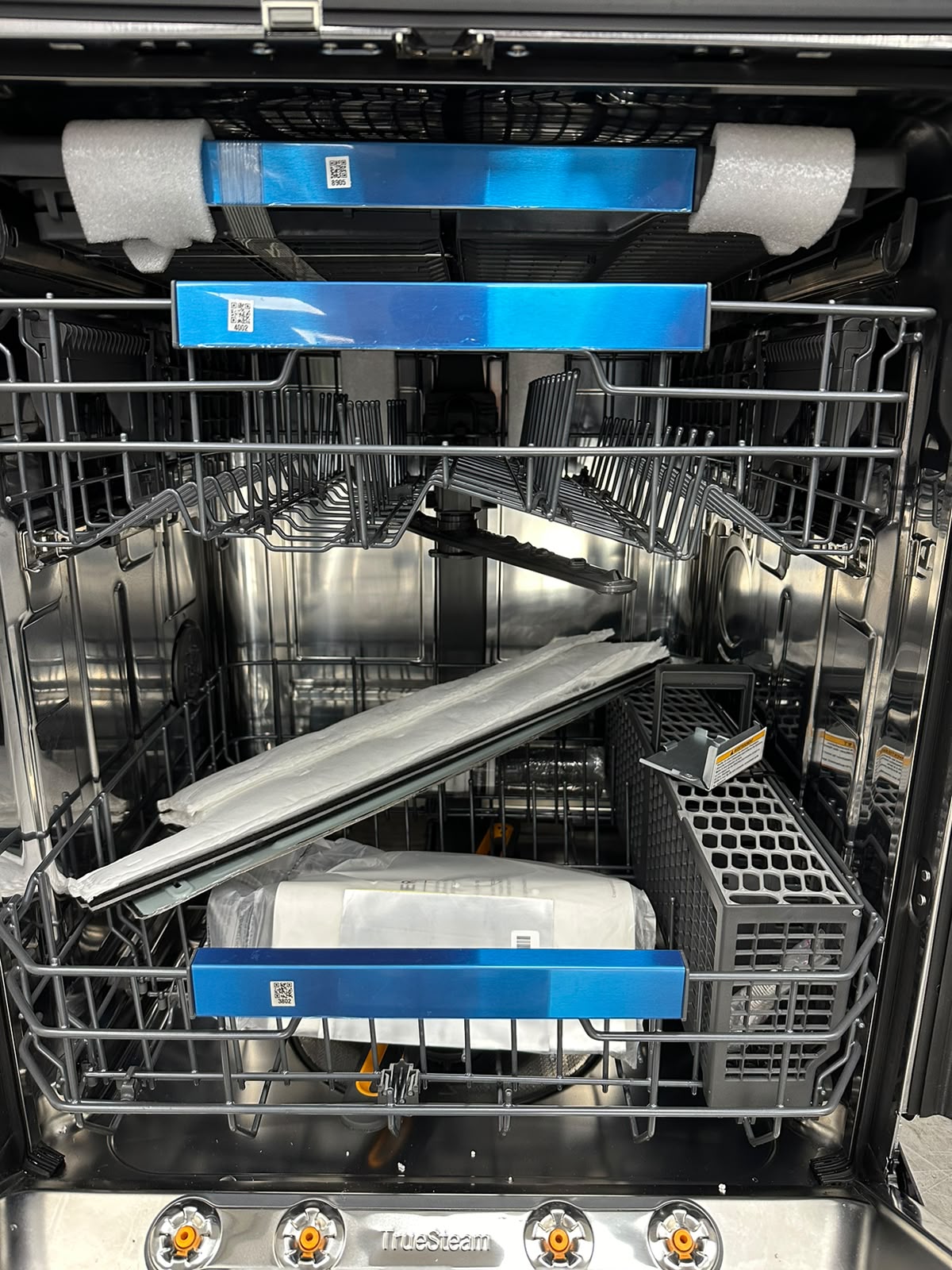 Open Box LG 24” Built-In Dishwasher LDNTH753S For Sale Open Box LG 24” Built-In Dishwasher LDNTH753S For Sale