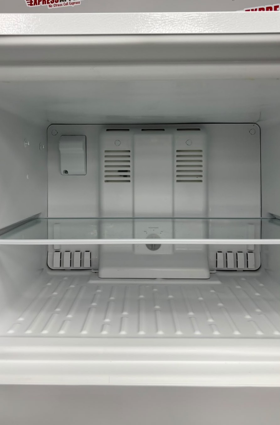 Used Whirlpool 30” Top Freezer Refrigerator WRT148FZDW04 For Sale Used Whirlpool 30” Top Freezer Refrigerator WRT148FZDW04 For Sale